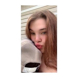 Meet your Posher, Haliey